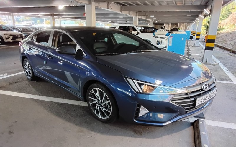 Hyundai Avante AD 1.6 Gasoline Style